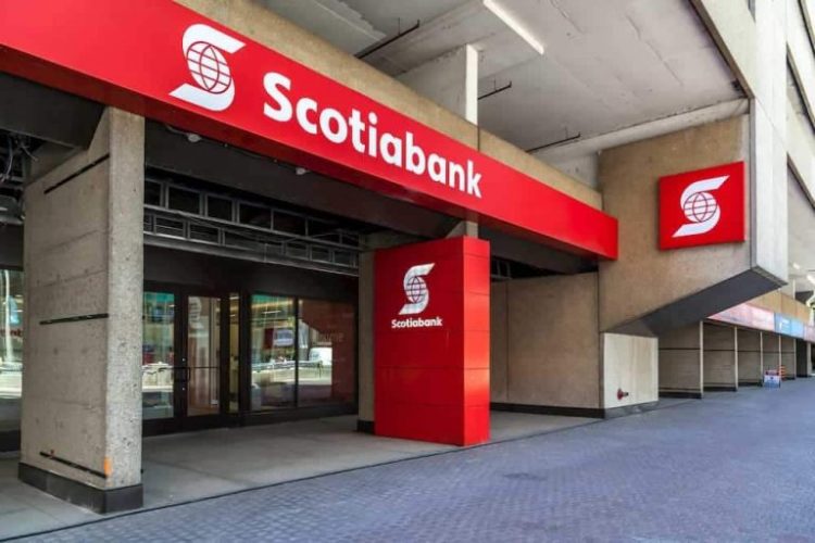 Beş büyük Kanada bankası gizemli bir şekilde çevrimdışı oldu