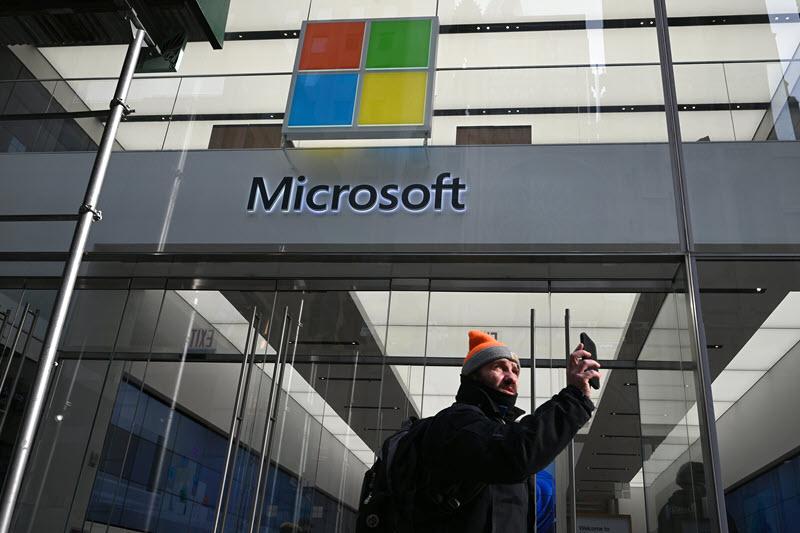 Microsoft ve AFL-CIO yapay zeka ve iş gücü muahedesi imzaladı