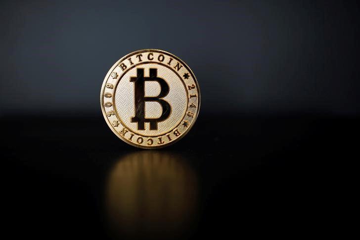 BlackRock ve Fidelity Bitcoin ETF pazarının lideri olabilmek için kıyasıya yarışıyor